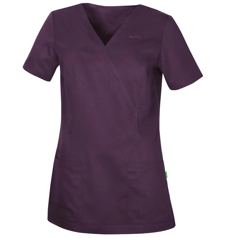 Paarse De Berkel ALIDA dameshes Tencel met korte mouwen en V-hals, zakken aan de voorkant, stijlvol en professioneel.