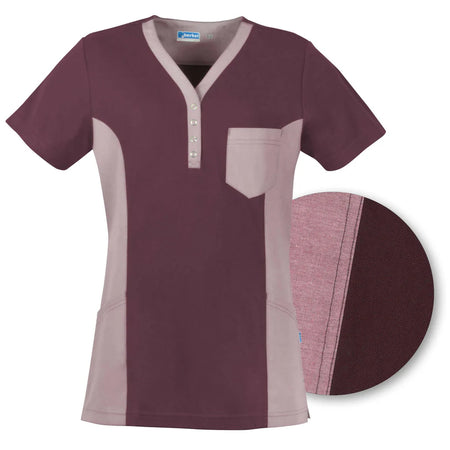 Bordeaux De Berkel FIONA dameshes met roze accenten, borstzak en V-hals met knopen, zachte stof voor comfort.